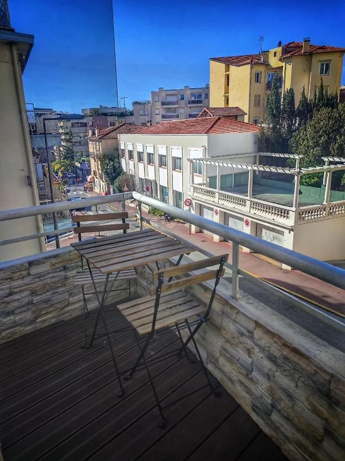 Apartment Cannes Holiday Suite A 2 Pas Du Festival Et Plages